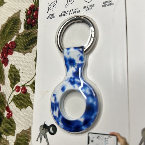 🆕lot of 3 iJOY Fashion Apple Airtag Keychain Silicone - Picture 2 of 4